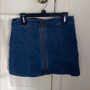 denim skirt
